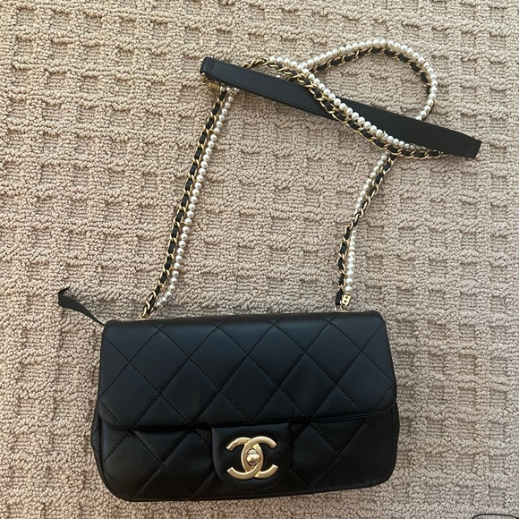 Chanel Flap bag - Picture 1 of 4